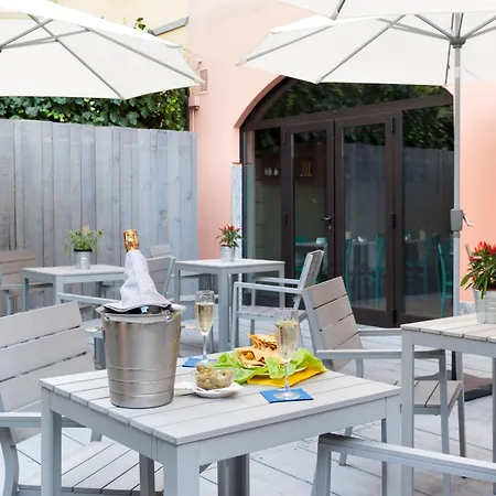 Lombardia מלון 4*