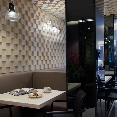 Lombardia Otel 4*